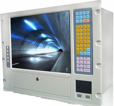 IPC-152底板,標(biāo)準(zhǔn)ICA-6108P4（ICA-6110P4/可選, 帶有10個(gè)擴(kuò)展槽）；密封膜鍵盤包含58個(gè)數(shù)據(jù)鍵，允許用戶直接輸入數(shù)據(jù). 用戶還能在附帶的擴(kuò)展鍵盤口通過(guò)一個(gè)外接鍵盤連接到ICP-152。
電源開關(guān), 擴(kuò)展鍵盤 和 USB 接口
