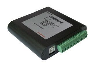 DA：8路100K 12位  量程：±10V、±5V、0~10V ；6路DI、6路DO；1路32位定時(shí)計(jì)數(shù)器 