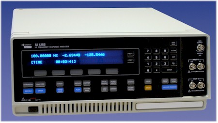 輸力強(qiáng)（Solartron）現(xiàn)隸屬于美國AMETEK集團(tuán)公司，具有50多年設(shè)計(jì)和生產(chǎn)精密電子儀器的歷史，是頻率響應(yīng)分析儀（FRA）的專業(yè)生產(chǎn)廠家，傳遞函數(shù)分析（TFA）產(chǎn)品設(shè)計(jì)和應(yīng)用儀器市場的領(lǐng)先者。